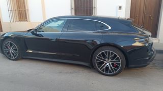 Porsche taycan Sport turismo 4S 2022