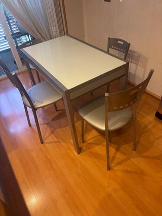 Mesa de cocina cristal y metal