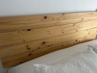 Cómoda, dos Mesitas de Noche Blanca y Madera