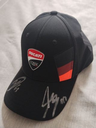Cappellino Ducati Corse autografato Marquez Bagnai