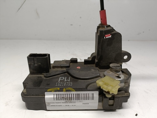 CERRADURA PUERTA TRASERA DERECHA OPEL ZAFIRA B Z1