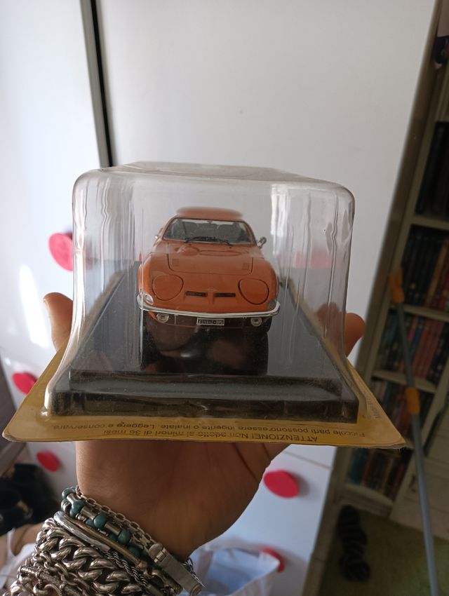 Modellino Opel GT 1900 Fabri Editore