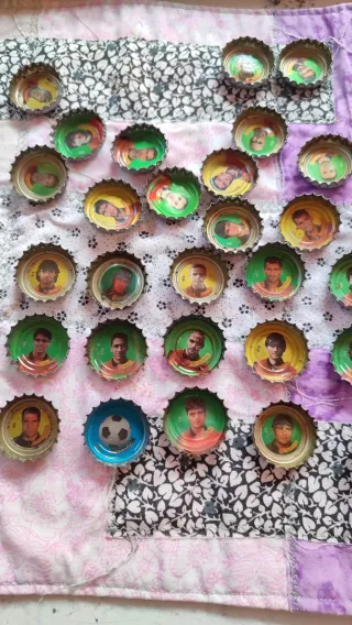 Chapas de fútbol coleccionables