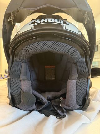 Casco Shoei Neotec3 Satori con intercomunicador