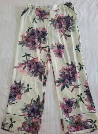 PANTALÓN PIJAMA FLORES PRIMARK.