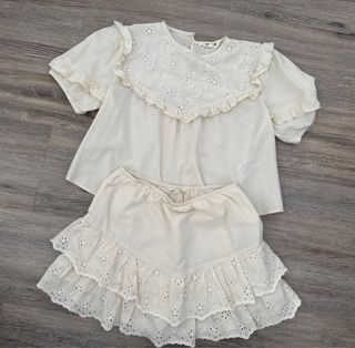 Conjunto The are Blusa y Falda Beige
