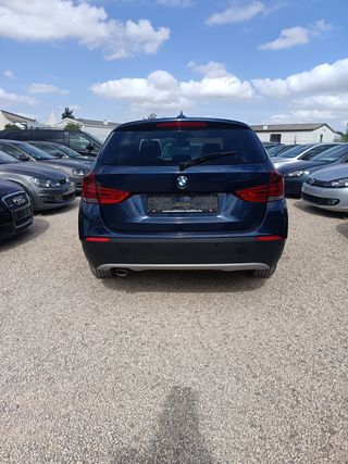 BMW X1 2011