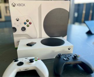 Xbox Series S 512GB + 1TB + 2 mandos