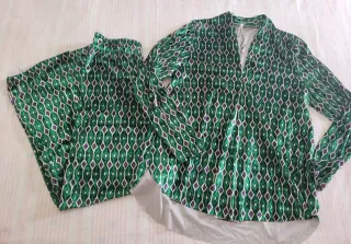 CONJUNTO BLUSA Y PANTALÓN AMY.