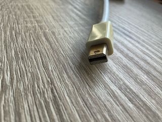 Adaptador Mini DVI a VGA Apple