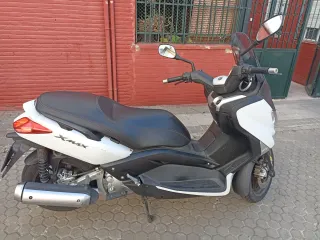 Yamaha XMAX 250cc