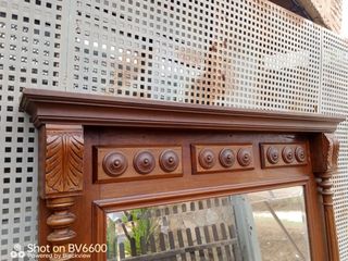 Recibidor antiguo madera tallada