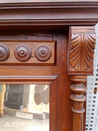 Recibidor antiguo madera tallada