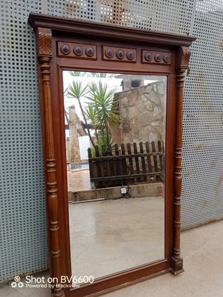 Recibidor antiguo madera tallada