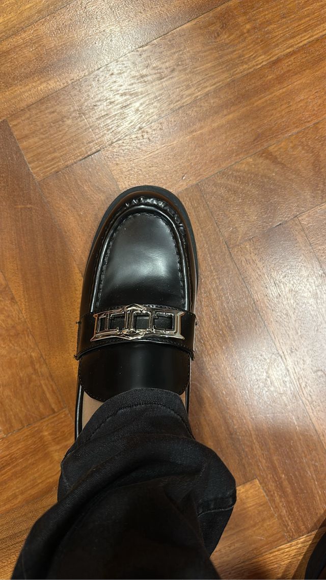 Scarpe Cult Nere con Fibbia Argento