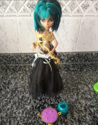 Dos Muñecas Monster High