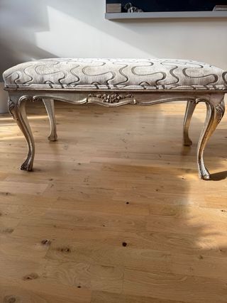 Banco y silla anticuario tapizado estilo francés