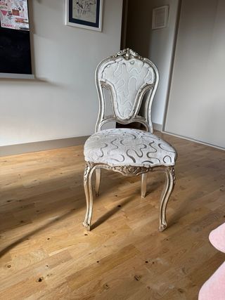 Banco y silla anticuario tapizado estilo francés