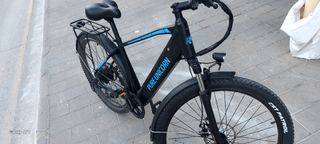 Bicicleta Eléctrica Negra