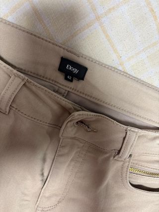 Pantalón pitillo Elogy beige talla 42