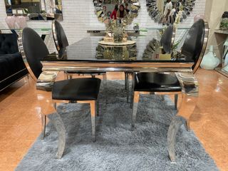 MESA + SILLAS