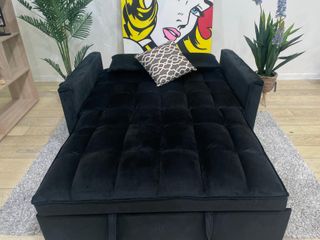 Sofá cama negro de terciopelo elegante