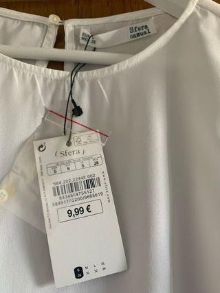 Blusa blanca manga 3/4 bordada,talla S Sfera nueva