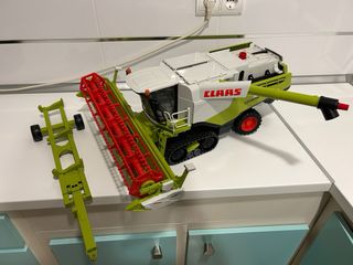 Raccoglitrice per giocattoli Bruder Claas