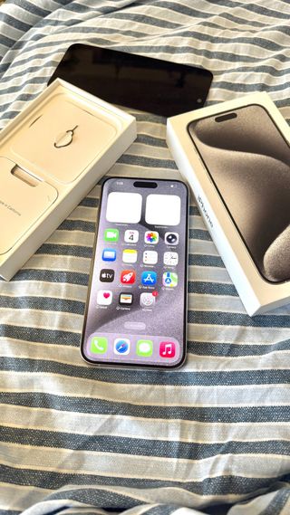 iPhone 15 Pro Max 100% Batería