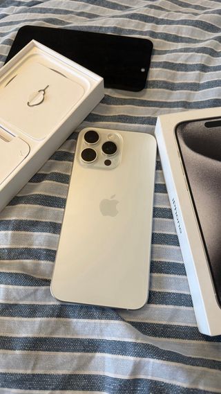iPhone 15 Pro Max 100% Batería