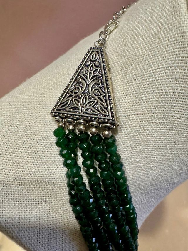 Collana Indiana 5 fili in smeraldo migliorato  