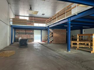 Nave industrial en alquiler en Vilablareix