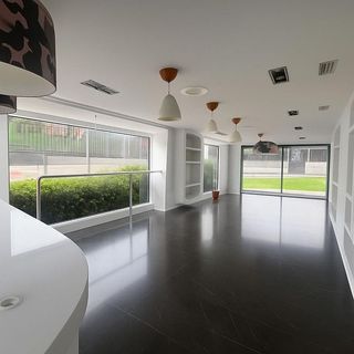 Local comercial en alquiler en Alisal - Cazoña - San Román en Santander