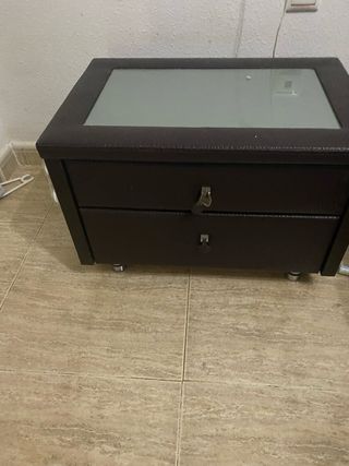 Cassettiera e 2 comodini