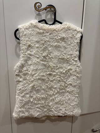 Chaleco pelo blanco de mujer