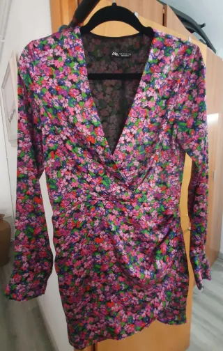 Vestido corto Zara estampado floral
