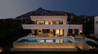Chalet en alquiler en Lomas de Marbella Club - Puente Romano en Marbella