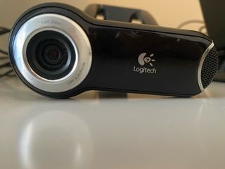 Altavoces Logitech , Webcam y ratón 