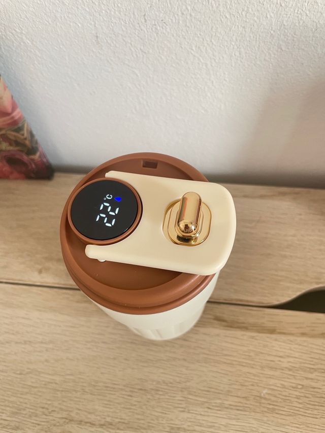 Taza térmica inteligente