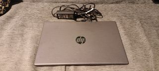 Portátil HP 250 G10 i5 para piezas.