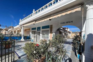 Casa adosada en venta en Torrelamata - La Mata en Torrevieja
