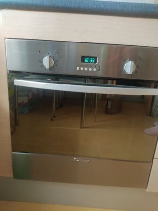Placa vitrocerámica Balay y horno