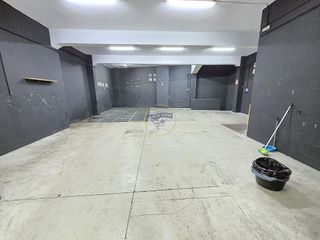 Local comercial en alquiler en Areal – Zona Centro en Vigo