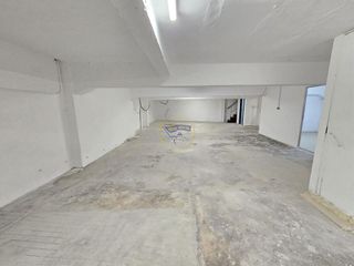 Local comercial en alquiler en Areal – Zona Centro en Vigo