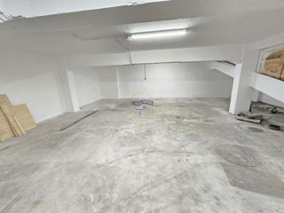 Local comercial en alquiler en Areal – Zona Centro en Vigo