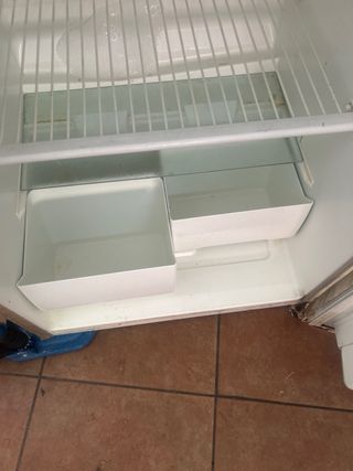 Nevera forrada en imitación madera