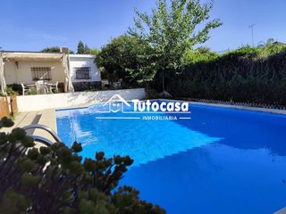 Chalet en venta en La Motilla en Dos Hermanas