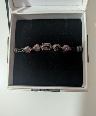 Pulsera de piedras rosas y plata