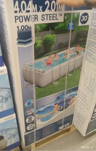 Piscina desmontable familiar con depuradora.