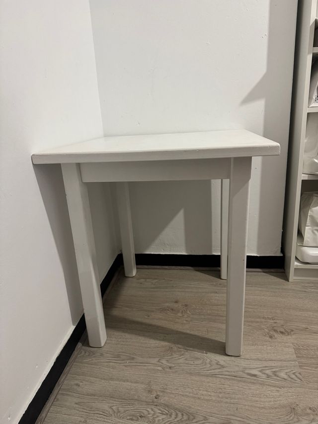 Mesa cuadrada madera maciza blanca